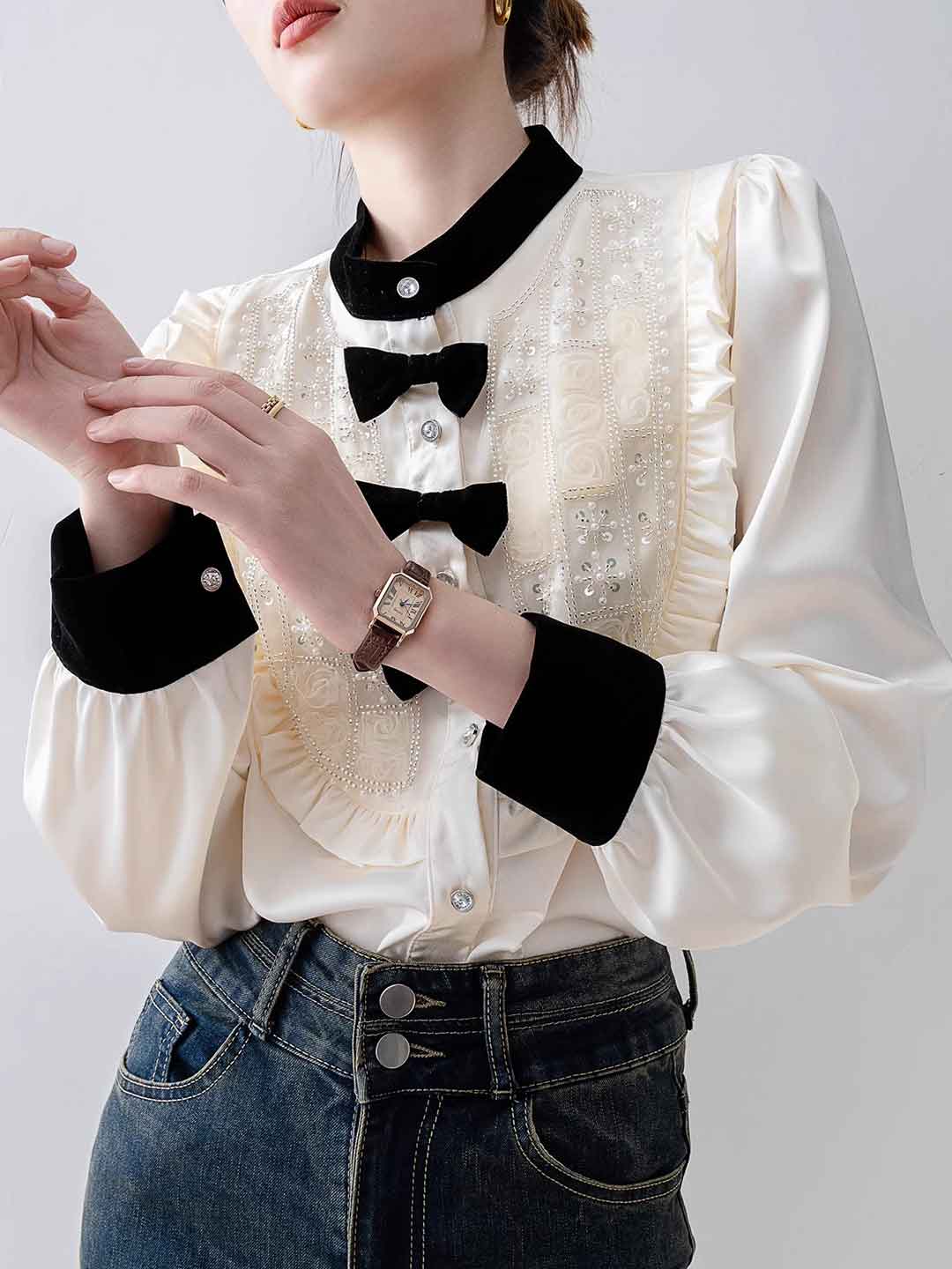 Blusa con Fiocchi in Velluto | Elegante & Retrò | Stile Sofisticato