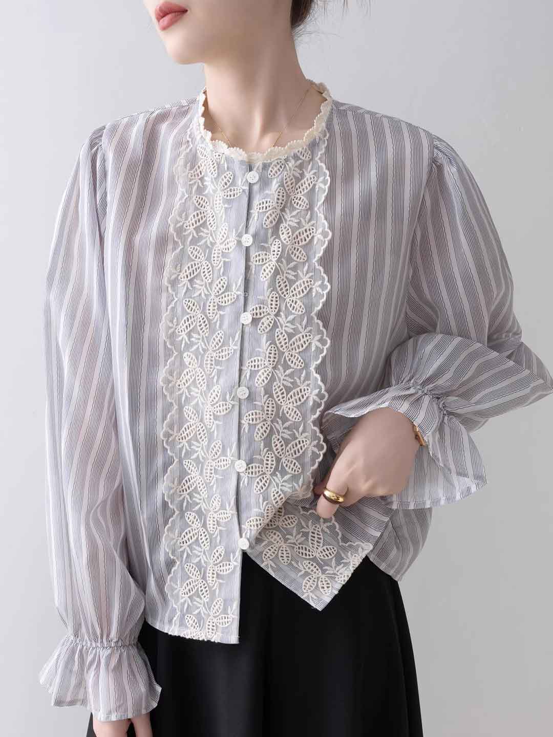 Blusa a Righe con Pizzo | Romantica & Elegante | Stile Raffinato