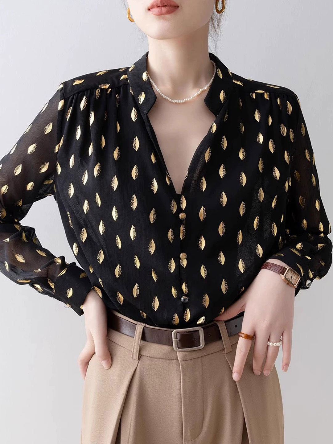 Camicia in Chiffon | Scollo a V | Eleganza e Stile