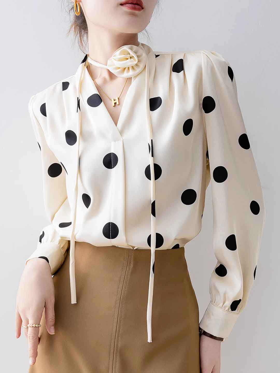 Blusa a Pois con Fiocco | Elegante & Retrò | Stile Sofisticato